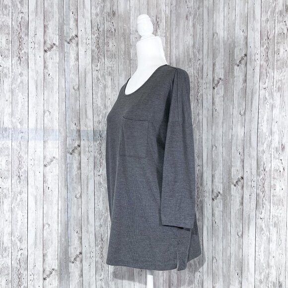 Women's Old Navy 3/4 Sleeve Top | Gray | Loose Fit | Tunic | Small | Scoop Neck - Picture 3 of 12